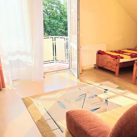 Homestay Marand