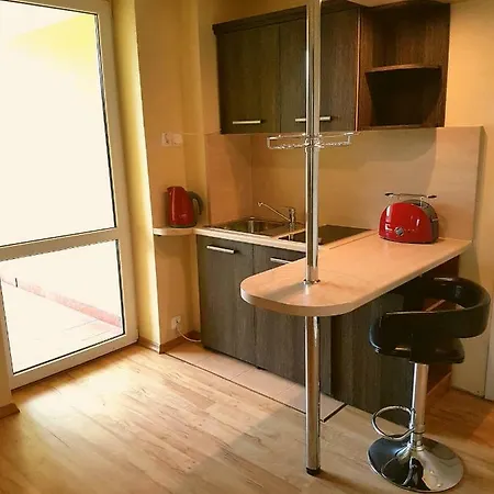 Marand ホームステイ