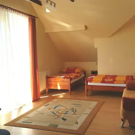 Marand * ヤスタルニャ