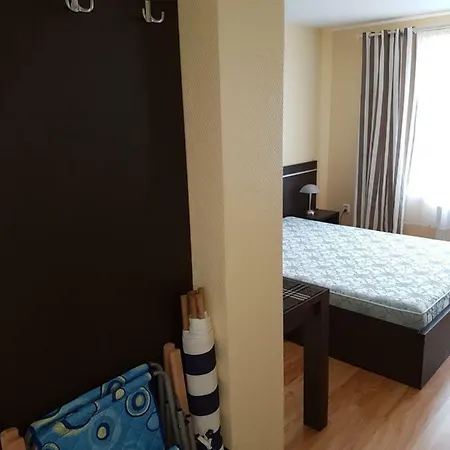 ホームステイ Marand ヤスタルニャ